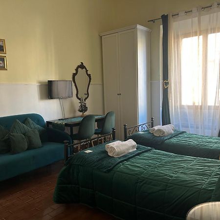 Glam Sm Maggiore Guest House Ρώμη Εξωτερικό φωτογραφία
