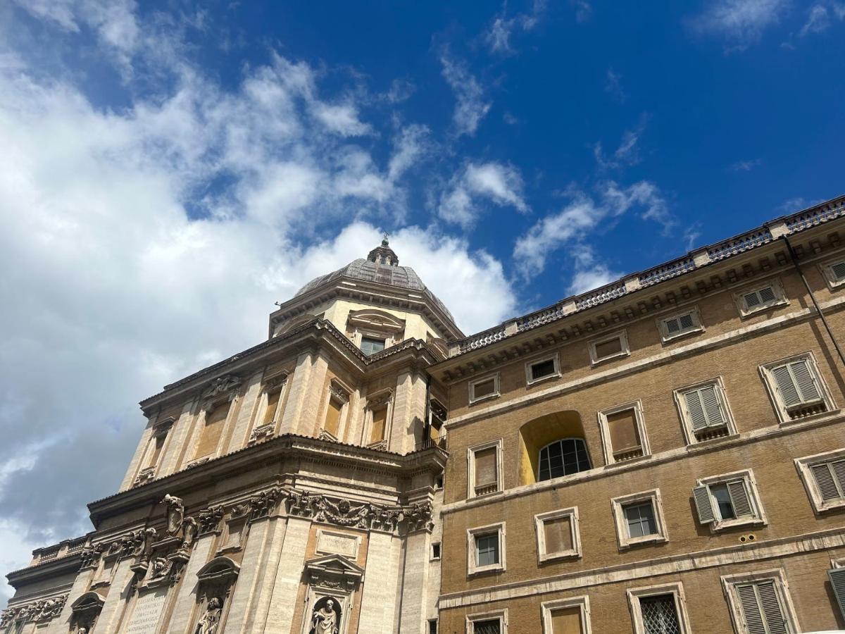 Glam Sm Maggiore Guest House Ρώμη Εξωτερικό φωτογραφία