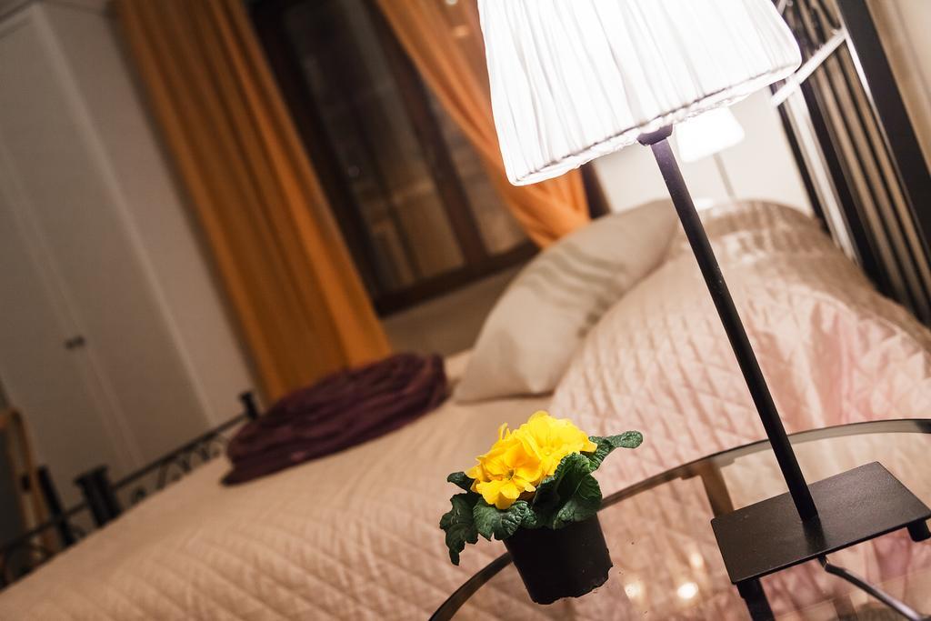 Glam Sm Maggiore Guest House Ρώμη Εξωτερικό φωτογραφία