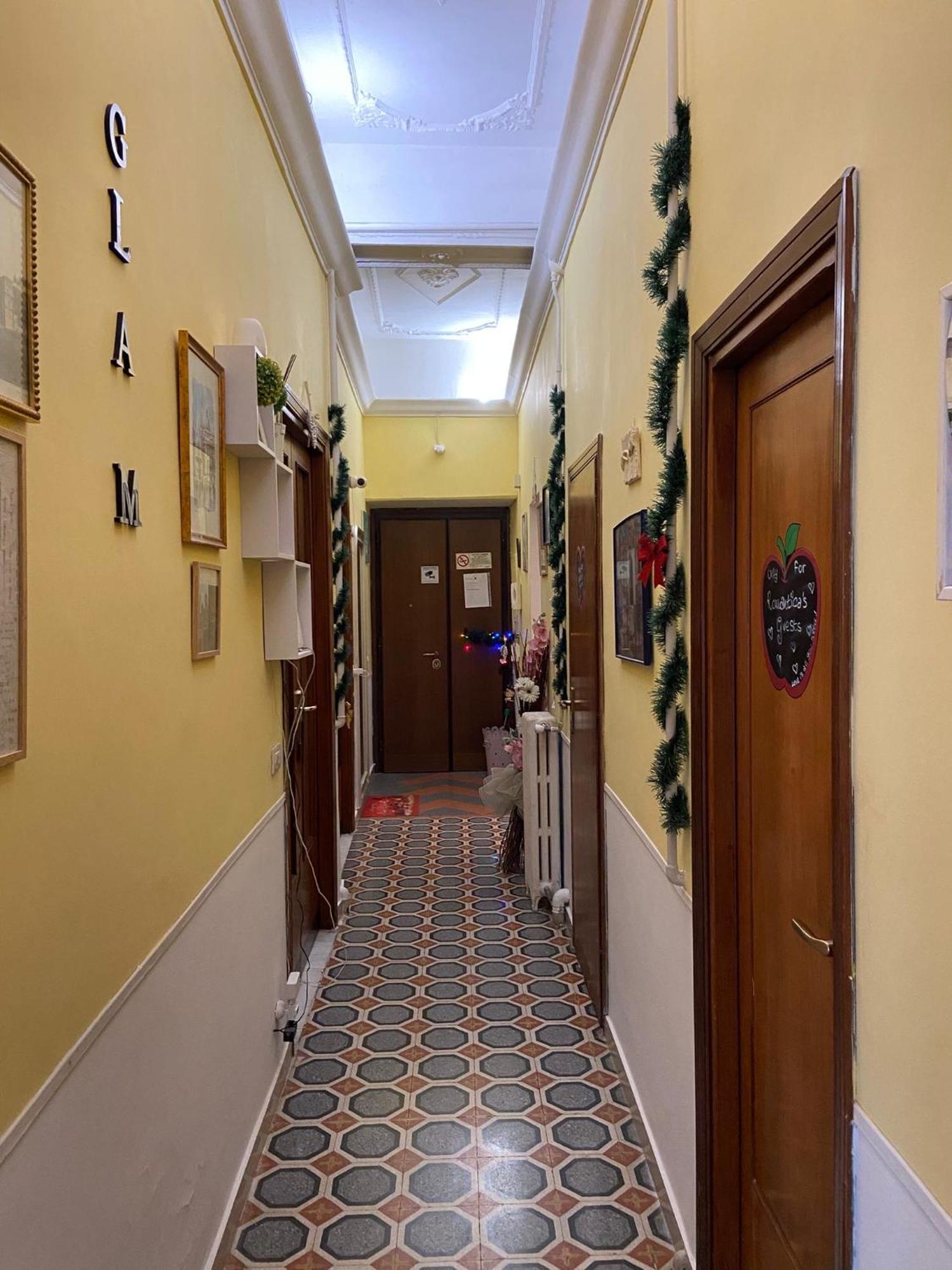 Glam Sm Maggiore Guest House Ρώμη Εξωτερικό φωτογραφία