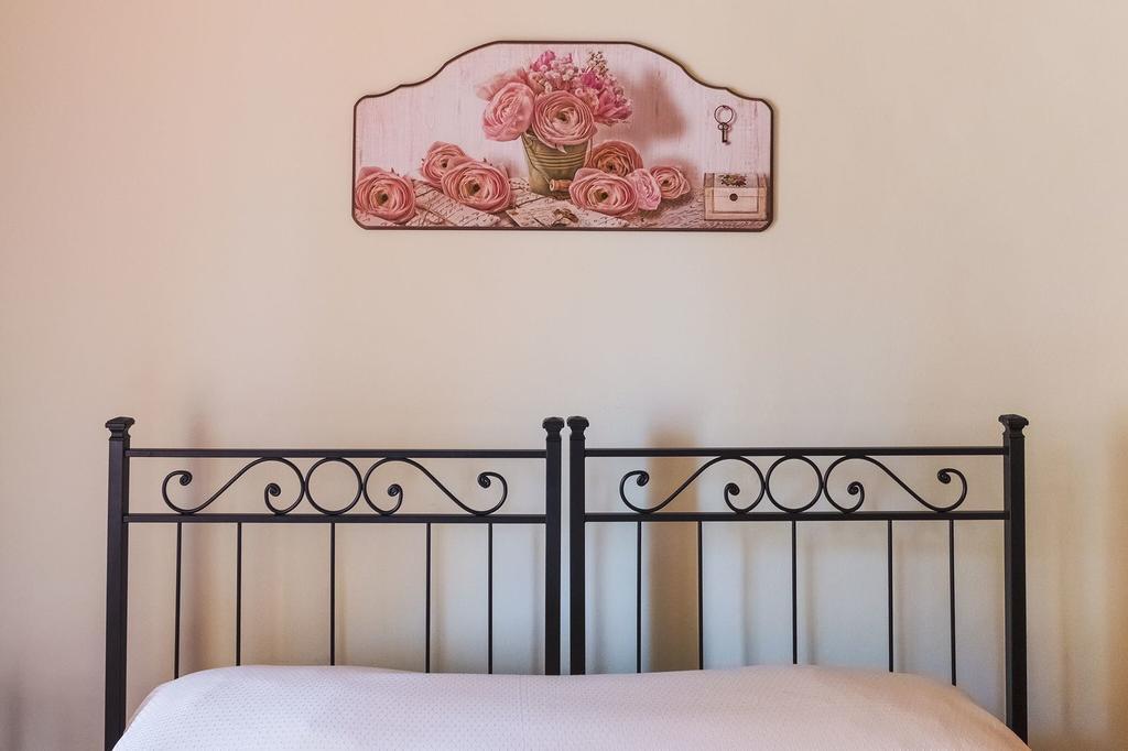 Glam Sm Maggiore Guest House Ρώμη Εξωτερικό φωτογραφία